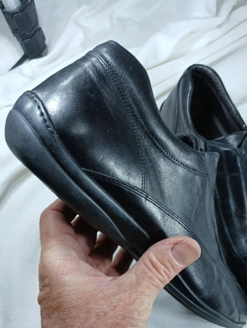 To Boot New York mens Black Leather Zip-Front Oxfords